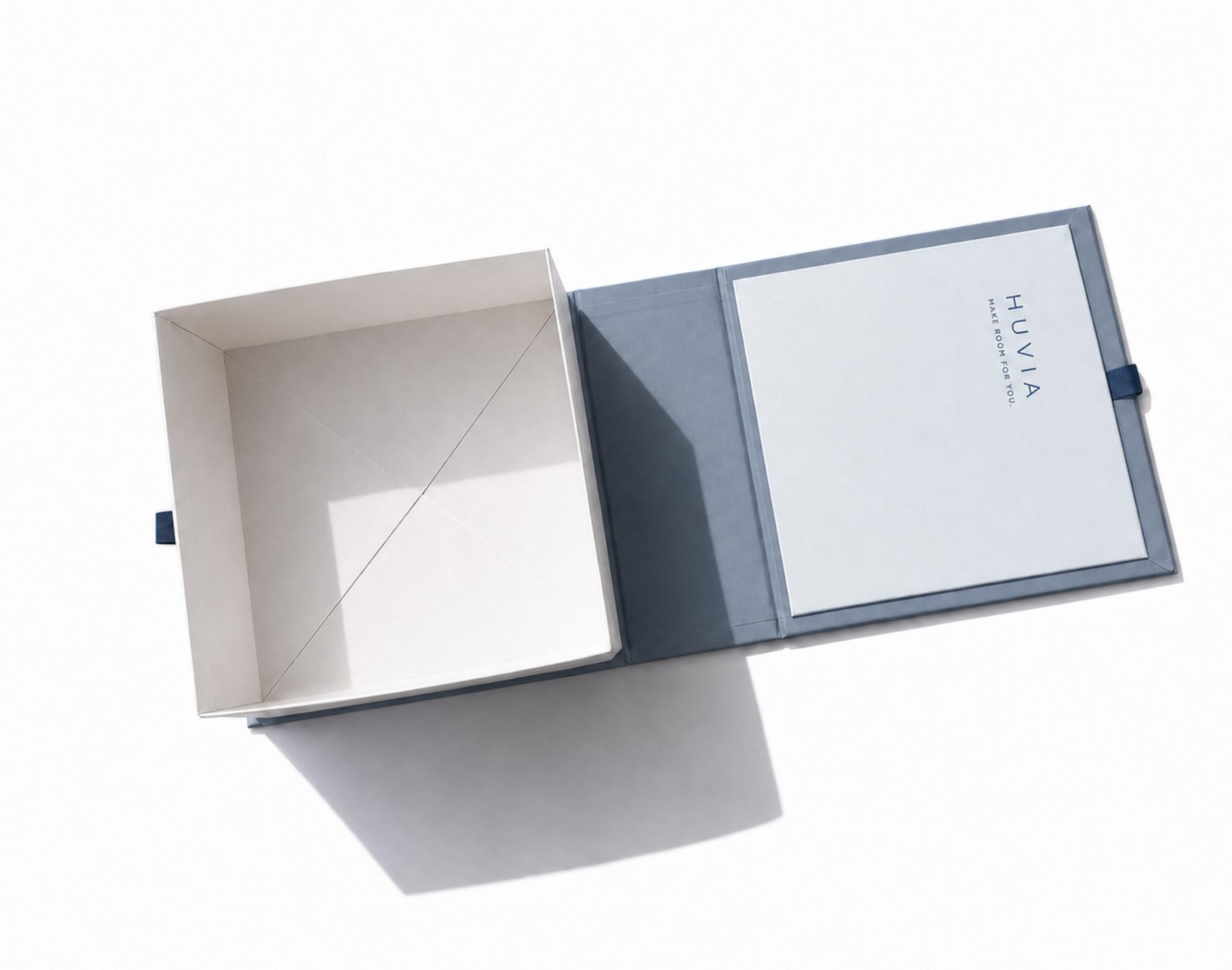 Beauty Packaging 01 Angle view